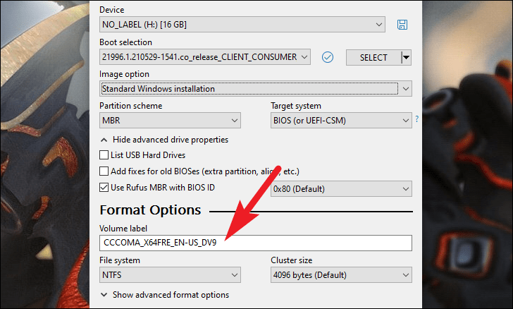 Set volume label for Windows 11 USB drive