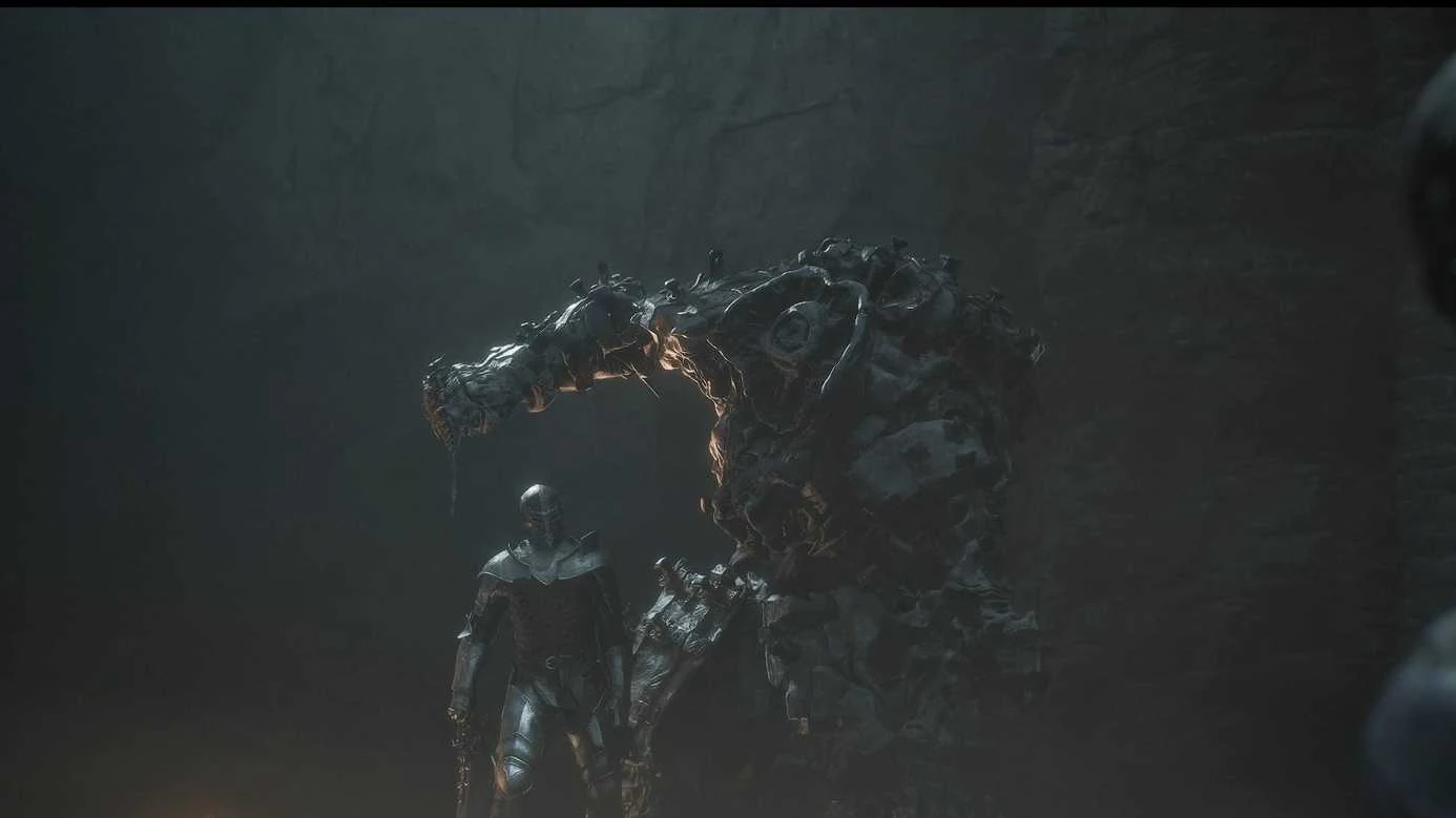 The Tar Golem boss towering over the player in the Mortal Shell 2 prologue arena