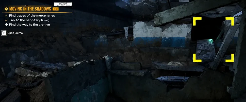Ruined concrete opening ahead while the objective to find traces of the mercenaries is active
