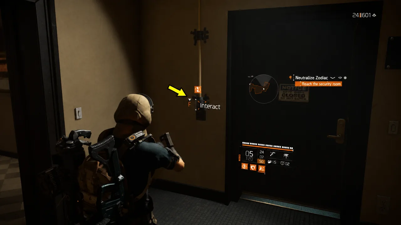 Interacting with the Gold Lounge Door Division 2