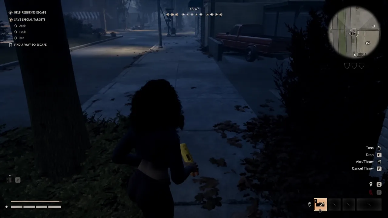 Civilian aiming a throwable with the first inventory slot highlighted and throw controls shown