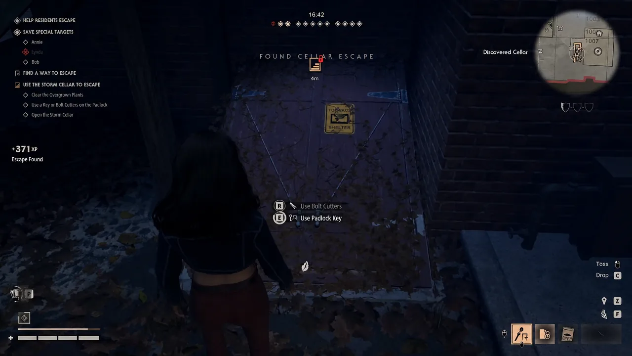 Found Cellar Escape prompt showing R for Bolt Cutters or E for the Padlock Key on a highlighted cellar door