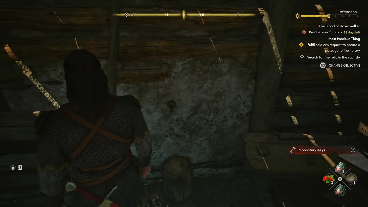 Monastery Keys highlighted in the inventory while unlocking a convent door