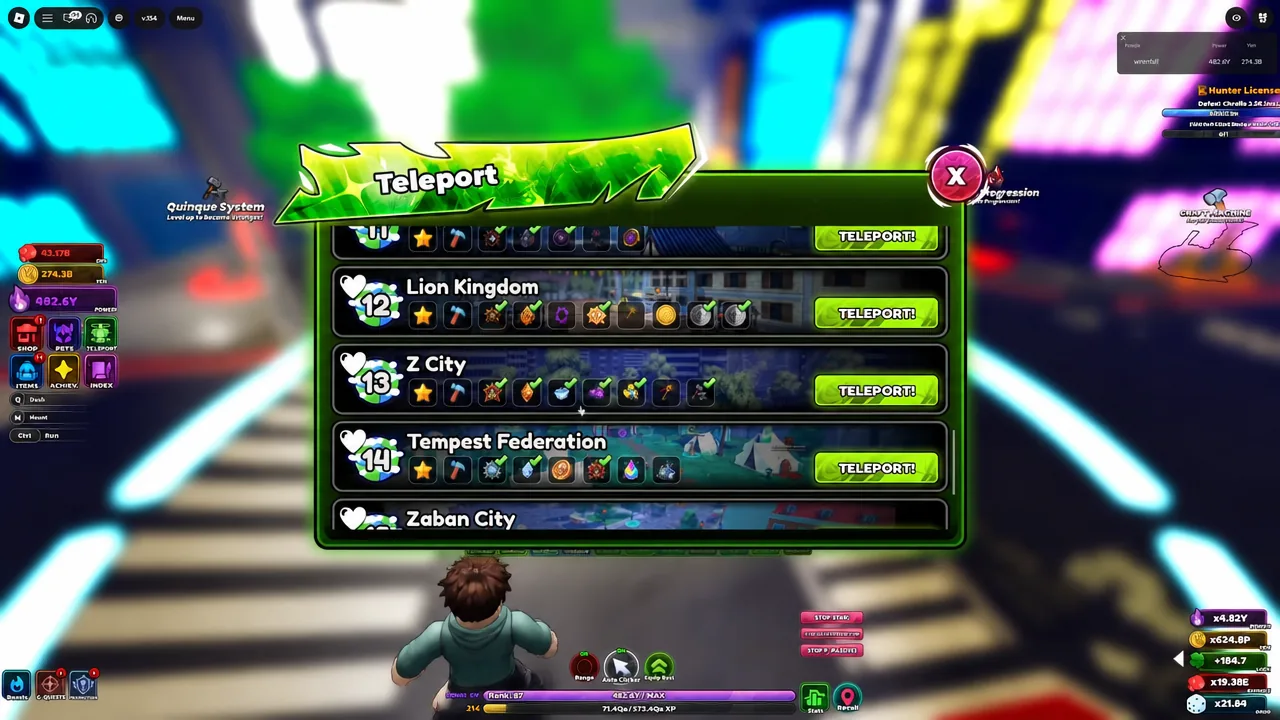 Teleport menu listing worlds including Lion Kingdom before travelling to a clover map