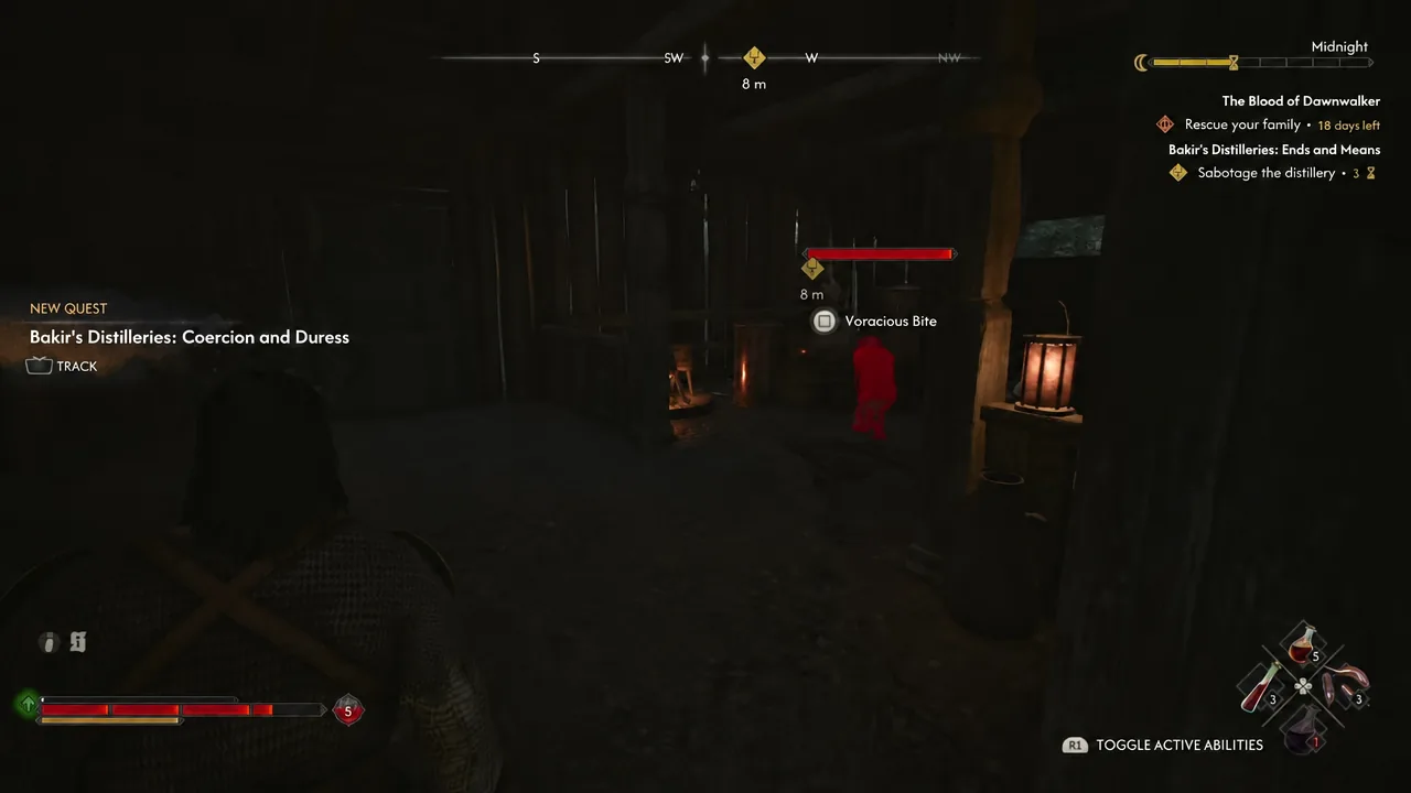 A Voracious Bite prompt appears over a targeted enemy during the distillery encounter