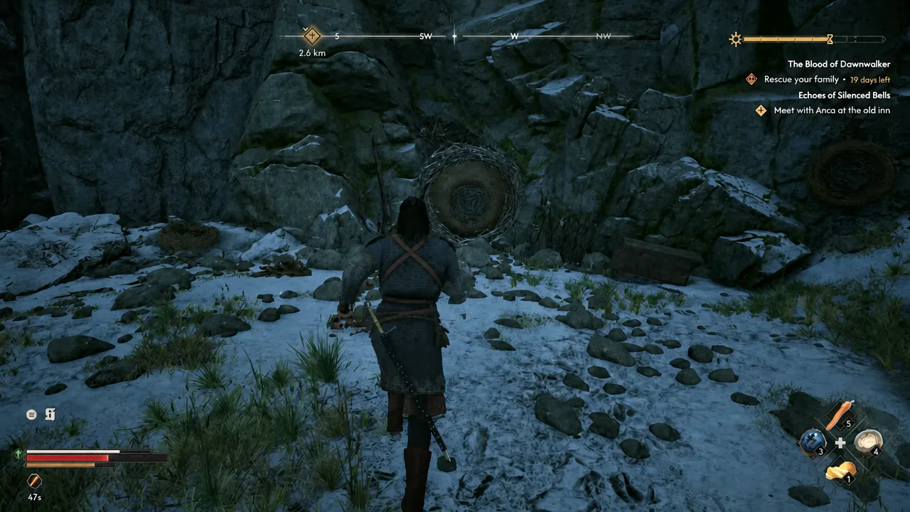 Coen travelling across the map with an active quest objective tracked on the right side of the screen