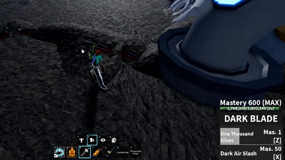 Hotbar with a weapon selected while the player attacks during the junkyard wire sequence