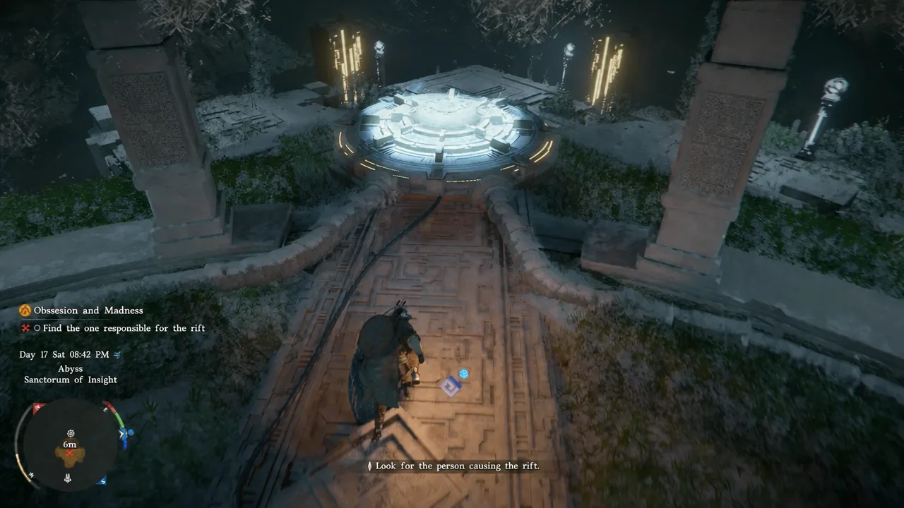 Kliff standing at the centre of the lit circular platform moments before the Force Palm ground slam
