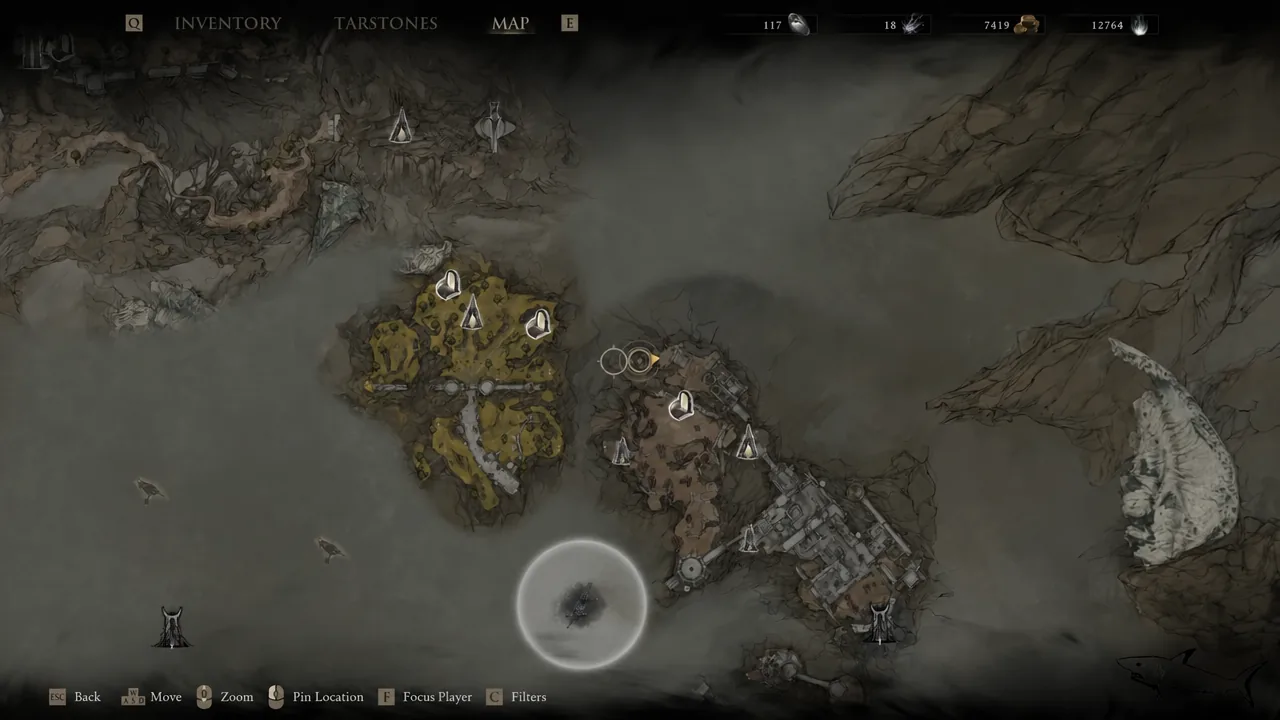 Map screen with the player marker highlighted while tracking the route to Sester's Refuge