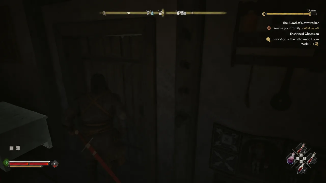 Coen stands in the dim interior of the Curious House with the quest tracker on screen