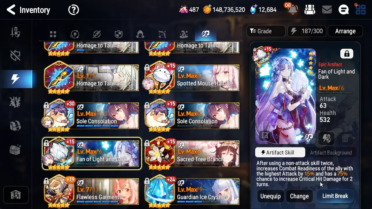 Fan of Light and Dark highlighted in the artifact list with its details panel and Limit Break button