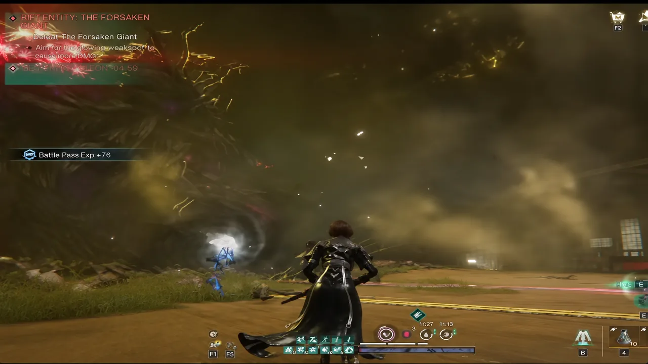 Rift Entity objective panel during The Forsaken Giant fight telling the player to hit the glowing weakspot