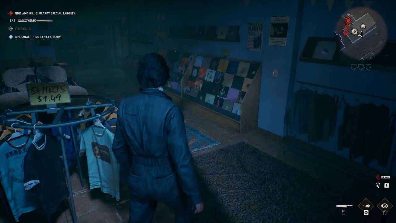 Michael sweeping a shop interior with the special target objective still showing in the corner