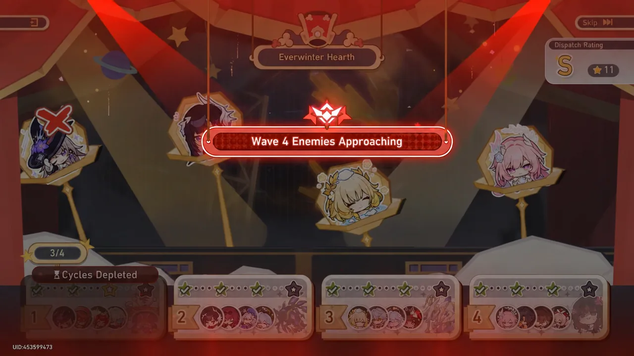 Wave 4 Enemies Approaching banner lighting up in the Everwinter Hearth battle