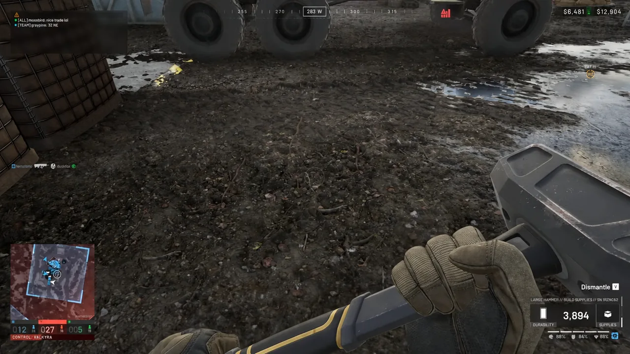 Player lining up a dismantle action on a placed object with a handheld tool