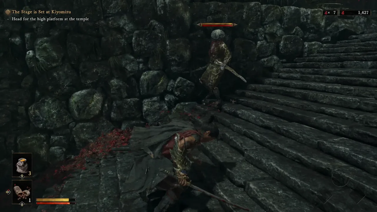 Musashi trading blows with an enemy on the Kiyomizu temple stairs during the Stage Is Set at Kiyomizu objective
