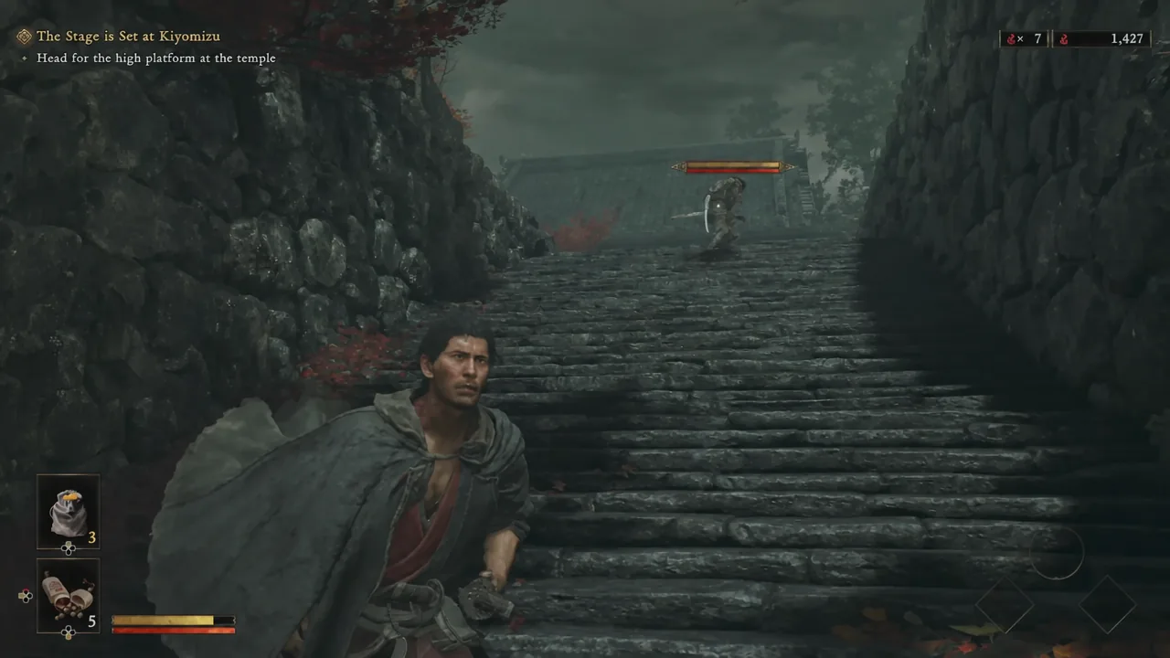 Musashi climbing the temple steps toward the high platform with the Kiyomizu objective marker on screen
