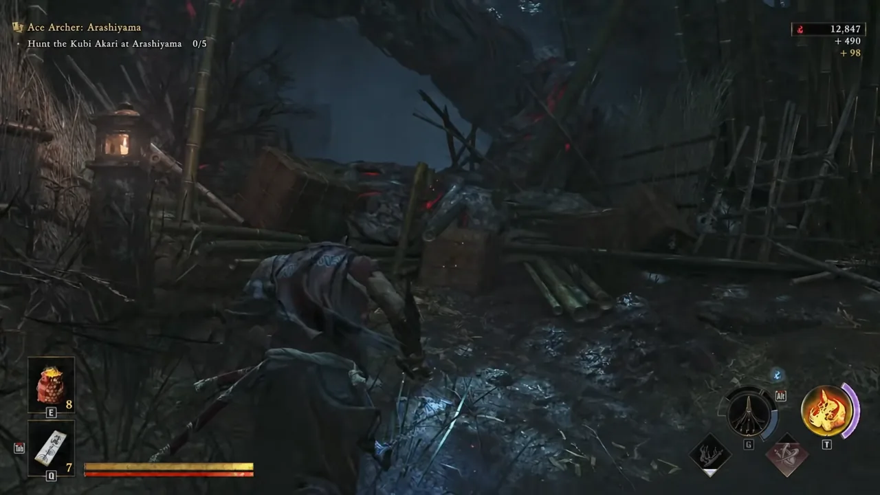 Crouching shinobi with the Flame Vent tool highlighted while lining up a Kubi Akari shot