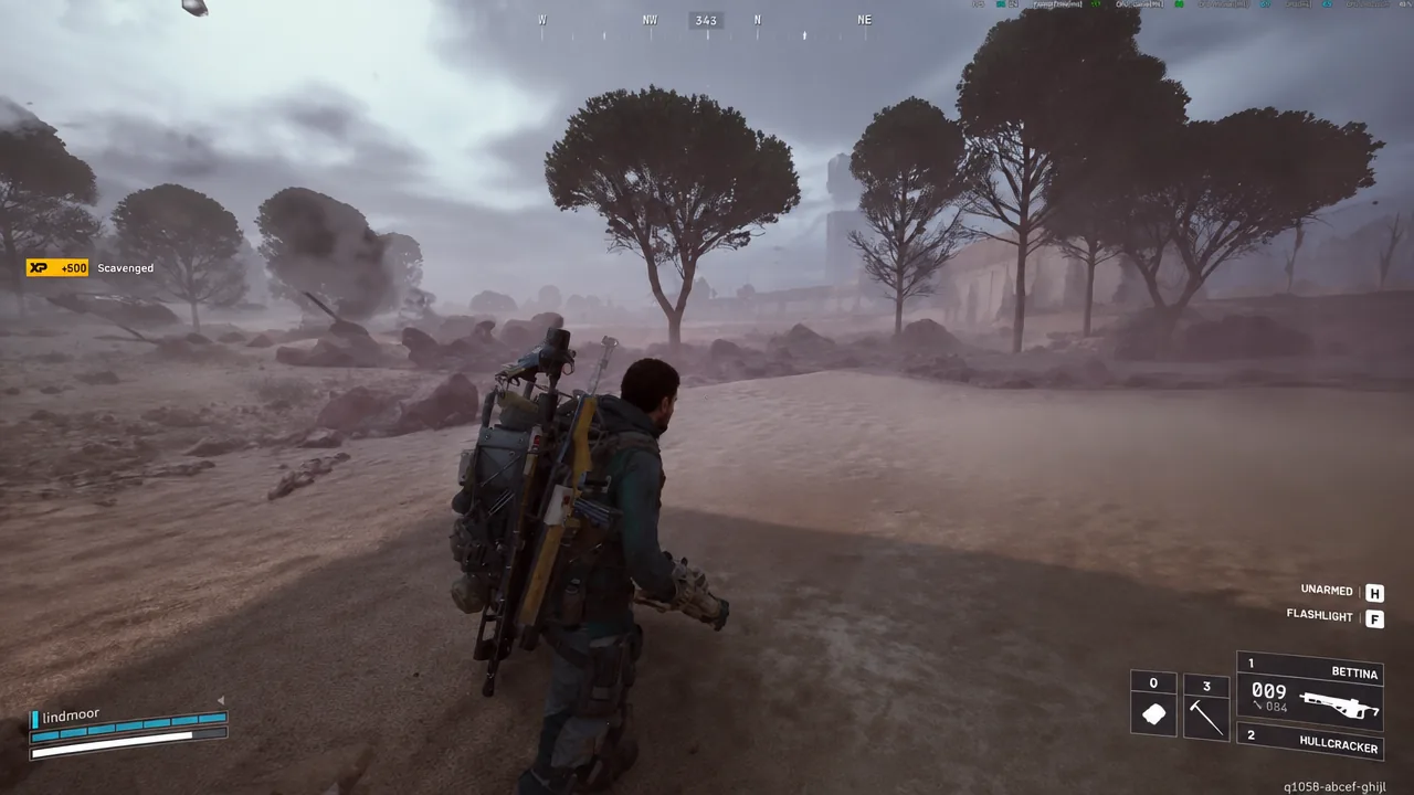 Scavenged plus 500 points notification on the HUD after searching a container