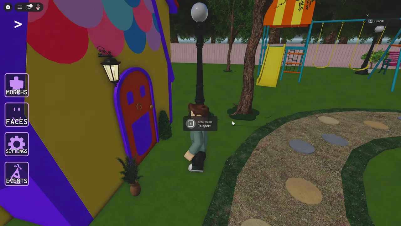 Enter House teleport prompt with the E key highlighted outside the house