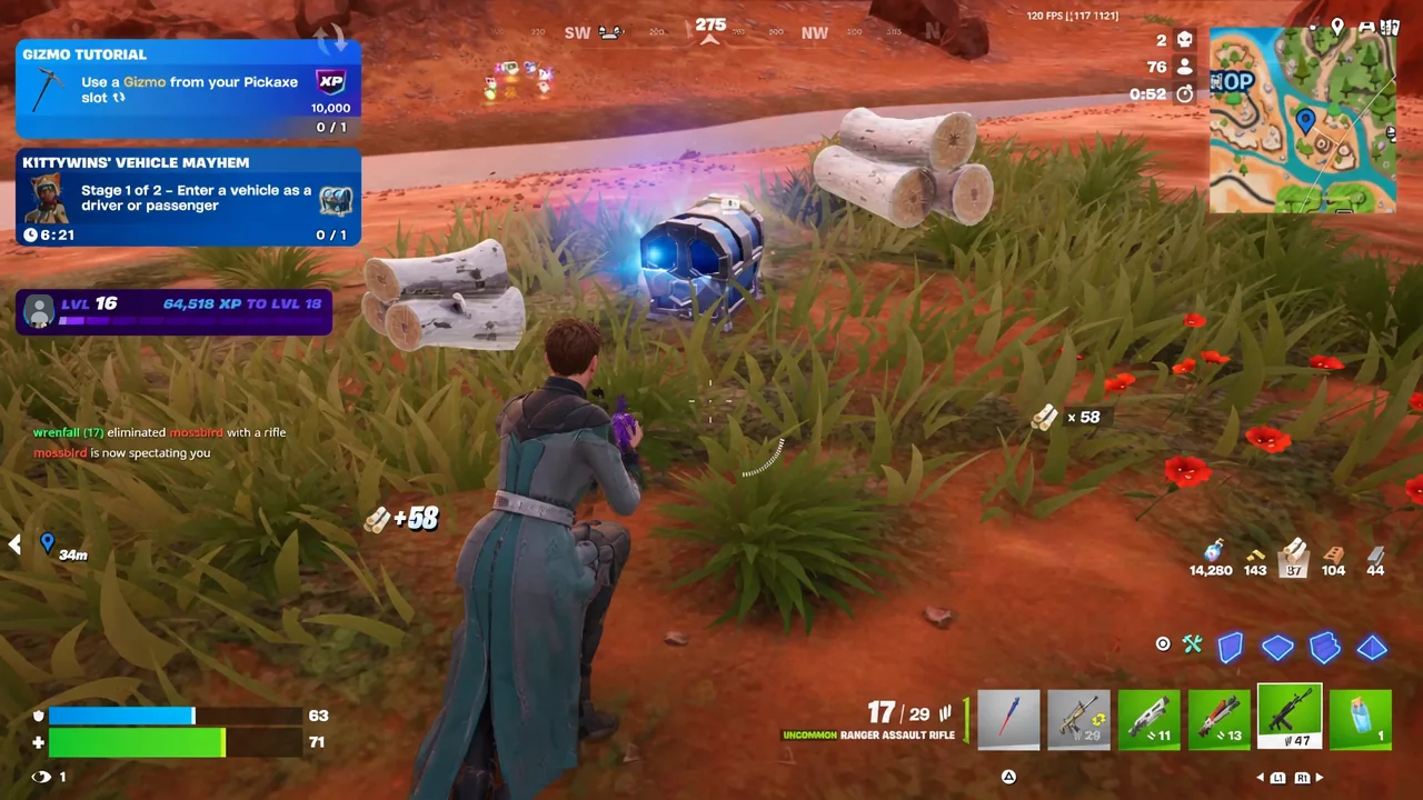 Player approaching a glowing chest with the Gizmo Tutorial objective on screen