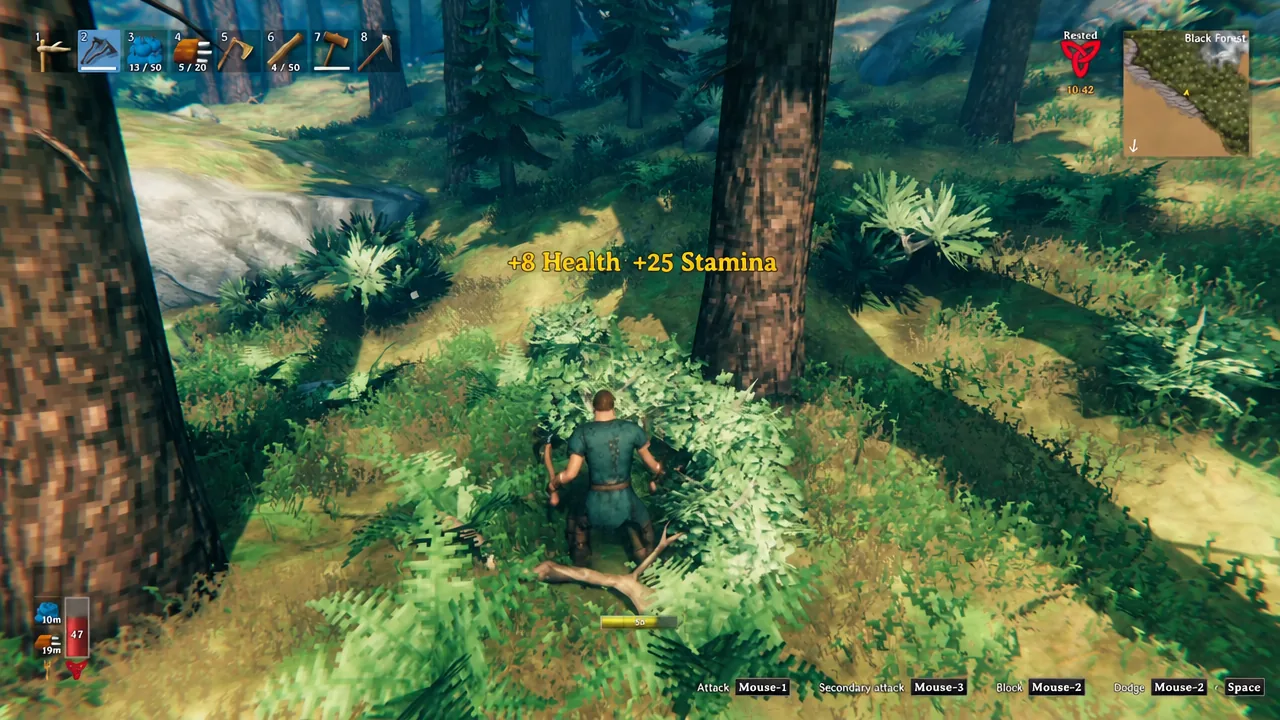 The +8 Health and +25 Stamina buff appearing on the HUD after eating a bunch of blueberries