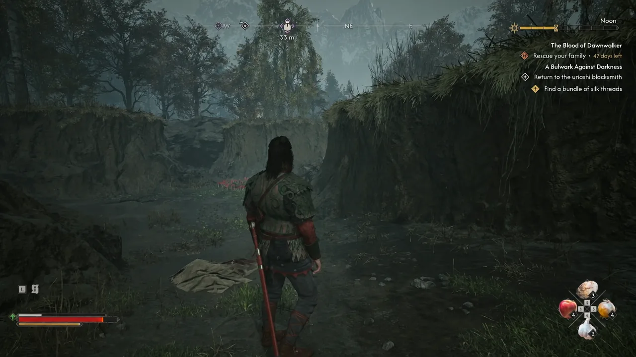 Gameplay view on the marshy path with the silk threads objective tracked on screen