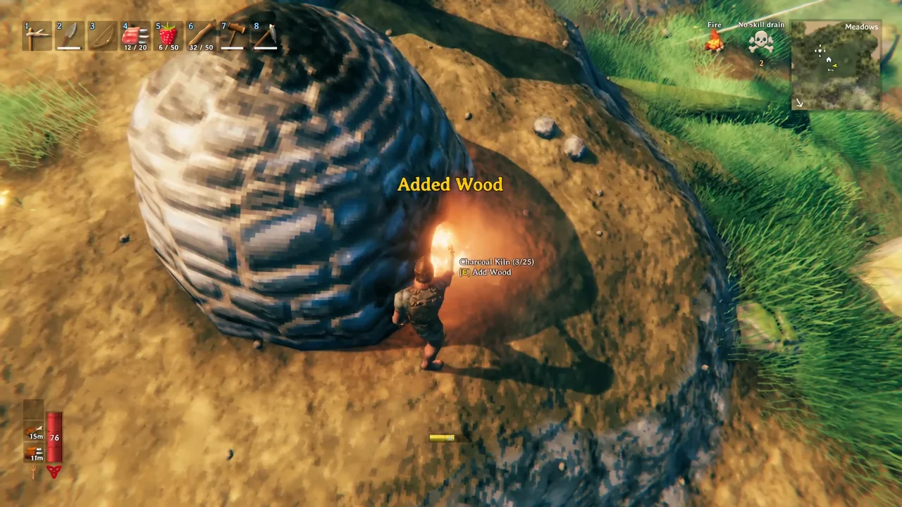 The interaction prompt tracks how much wood is loaded, up to 25.