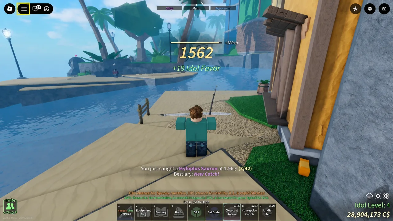 A Bestiary New Catch notification appearing above the hotbar after reeling in a fish