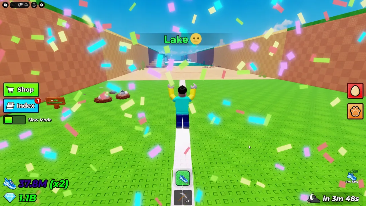 The Flyswatter being swung at a rival player during an egg run