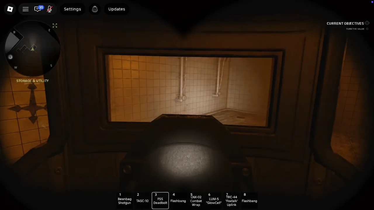 Current Objectives panel reading TURN THE VALVE with the PSS Deadbolt highlighted in the hotbar