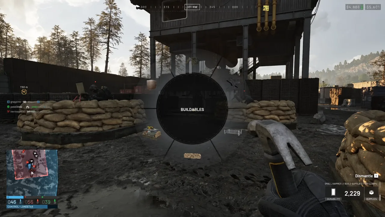 Buildables radial menu open with the hammer equipped, showing the placeable structure options