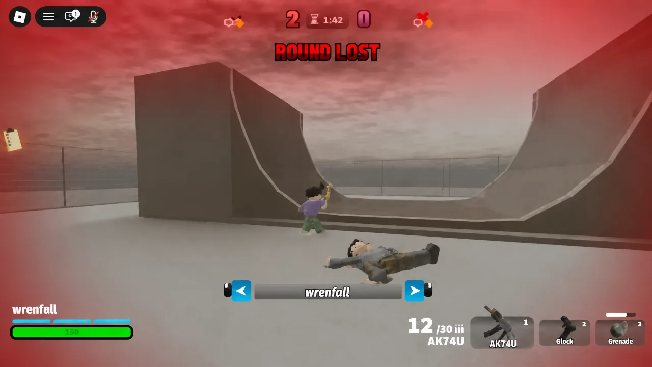 ROUND LOST screen in Hood Rivals with spectator arrows on either side of the player name