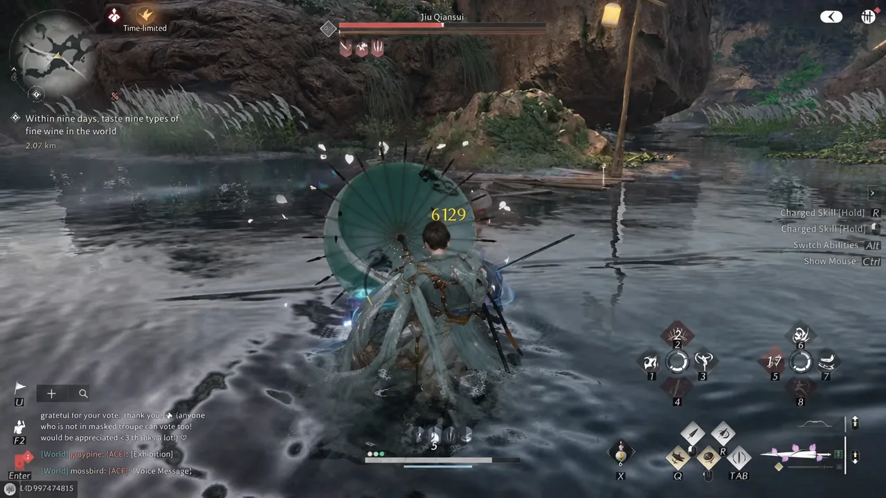 Player character attacking Jiu Qiansui in shallow water with charged-skill controls on screen