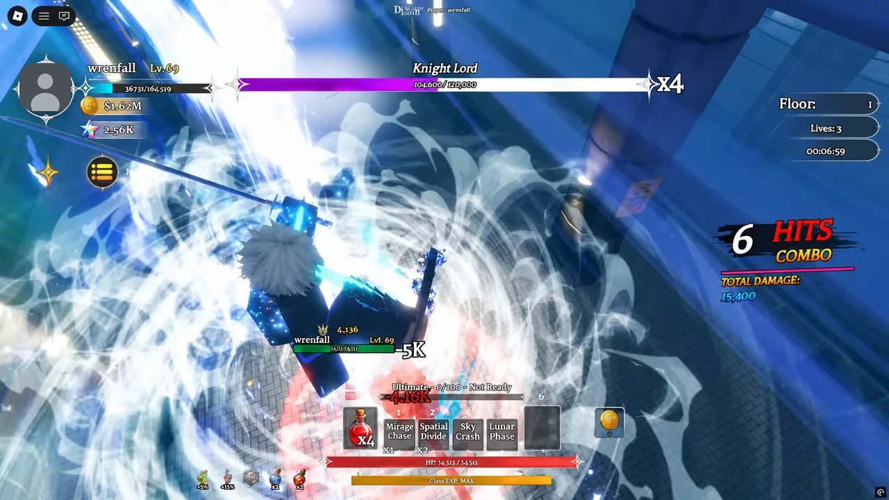 Knight Lord boss fight in Boss Rush with the Spatial Divide skill visible on the hotbar