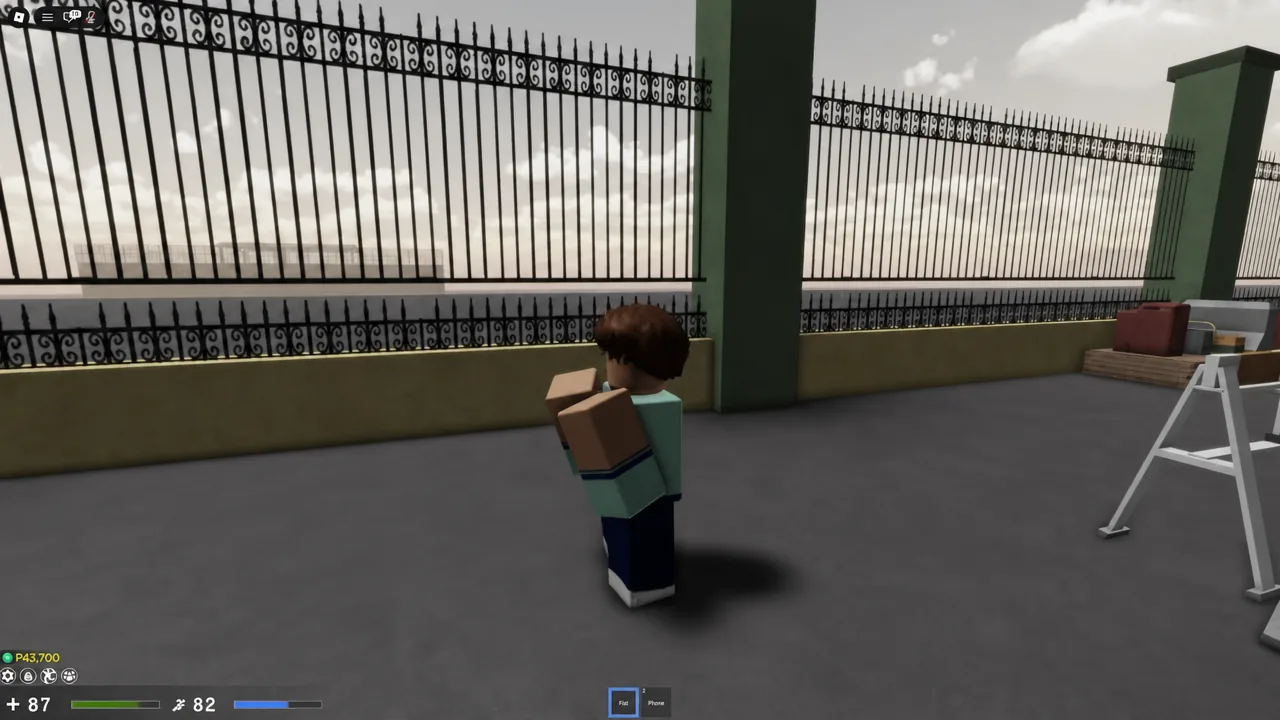 Player winding up a heavy attack against an opponent in the Klase schoolyard