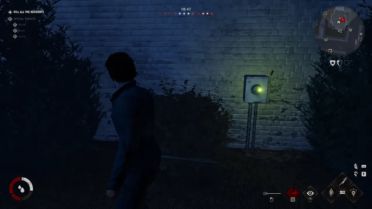 Michael walking up to a green-lit power box outside a house with the kill objective active