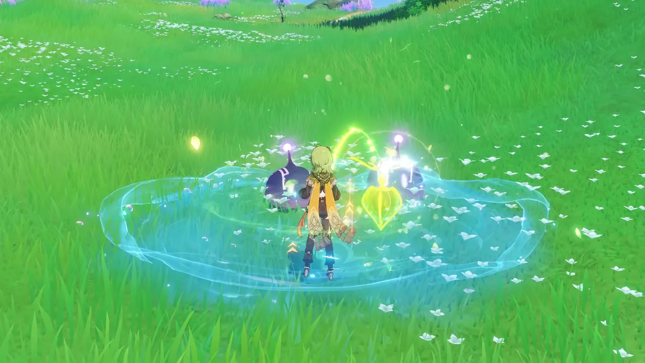 Combat footage of a 5-star character firing off an elemental ability surrounded by summons