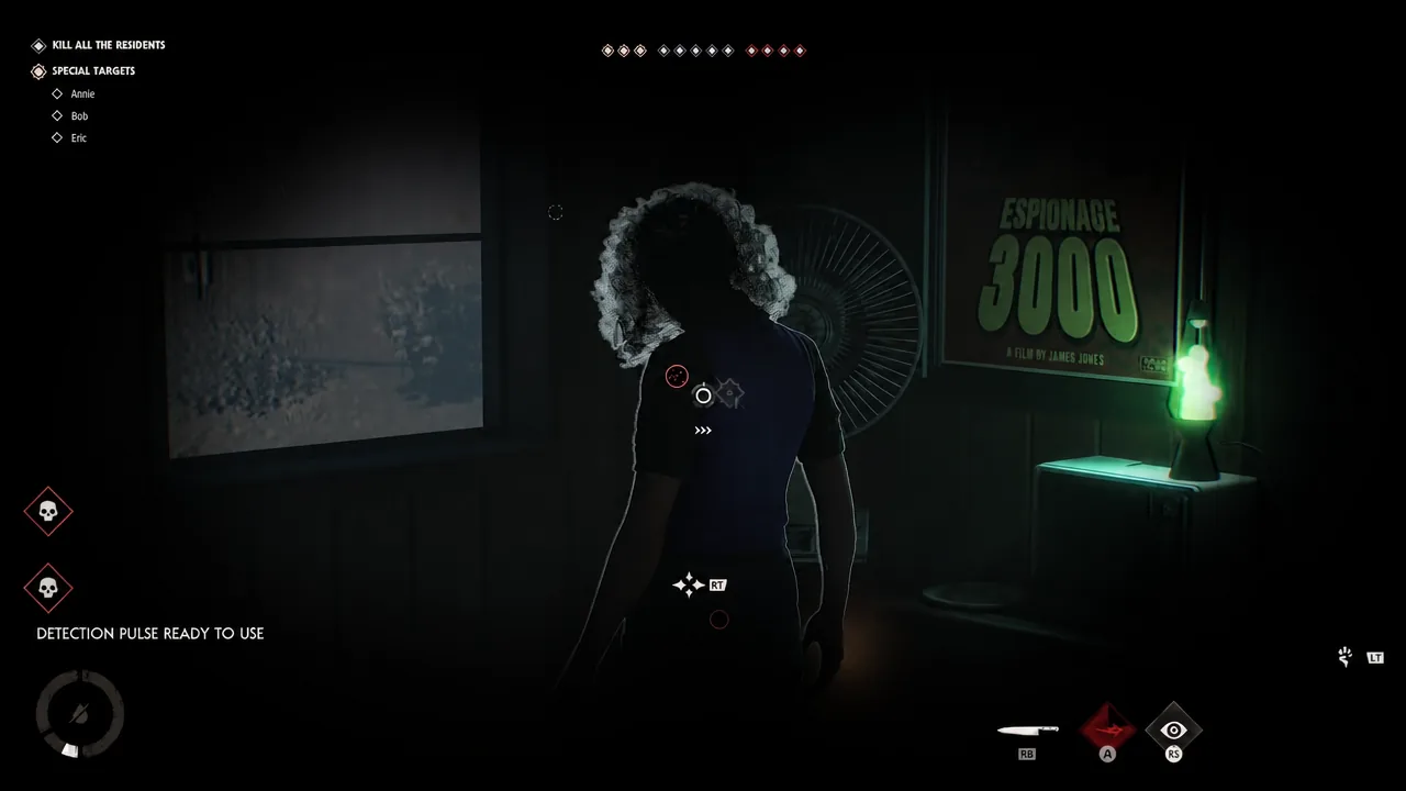 Michael's HUD marks a resident ahead while the Detection Pulse prompt sits ready on RT