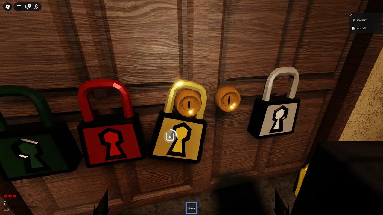 Exit door with the yellow padlock highlighted and an E prompt to unlock it with the Yellow Key