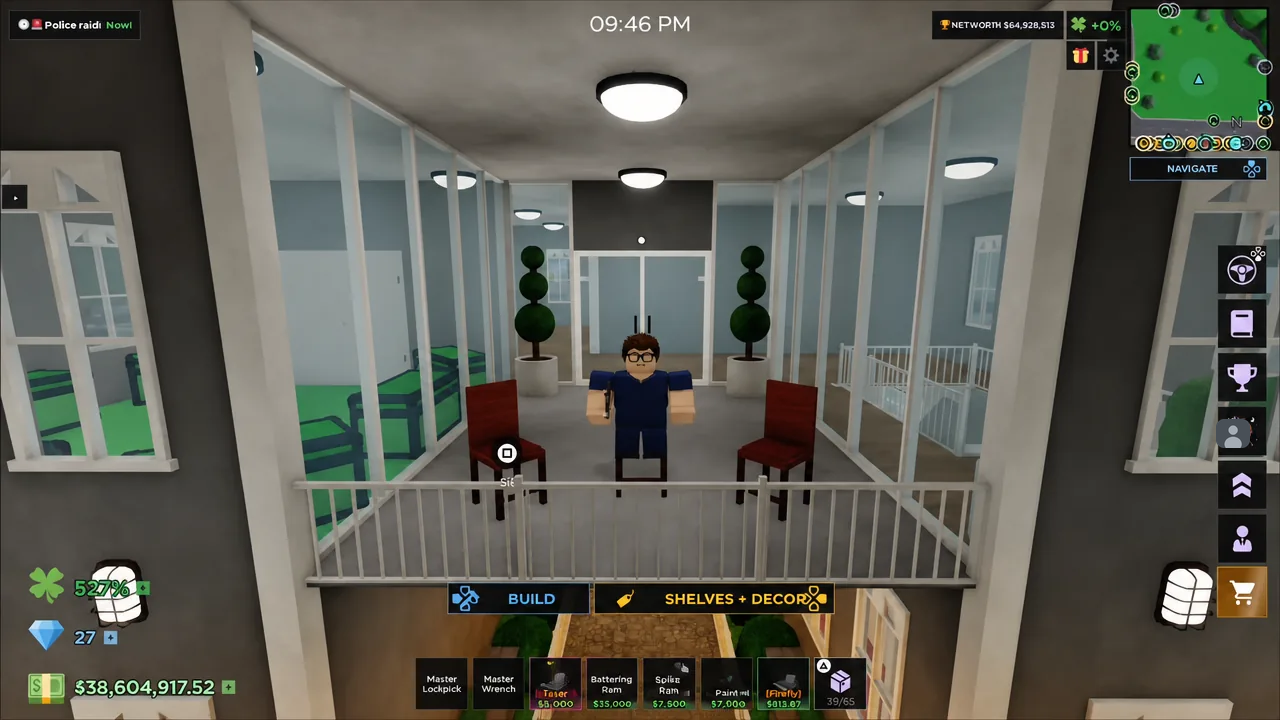 Storage Hunters: Open World gameplay showing a player hauling loot through the auction area