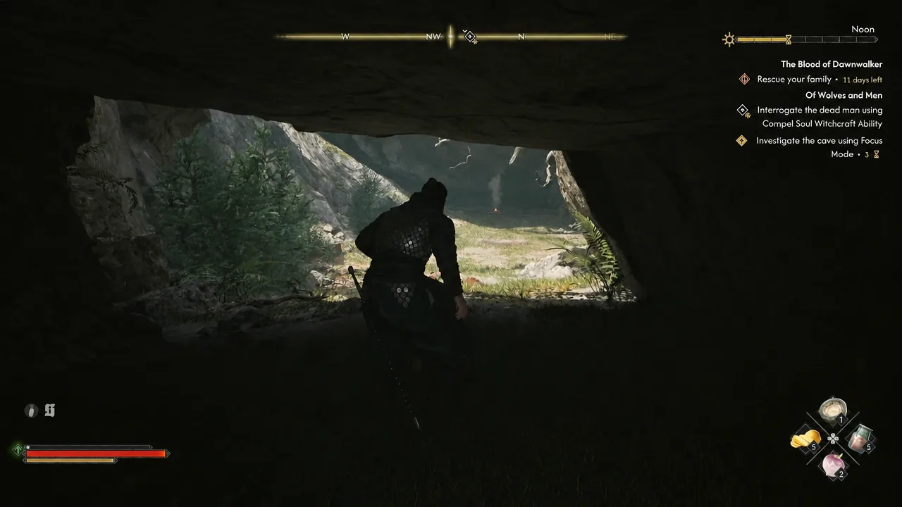 Inside the cave with the Focus Mode objective still active as the character moves toward the opening