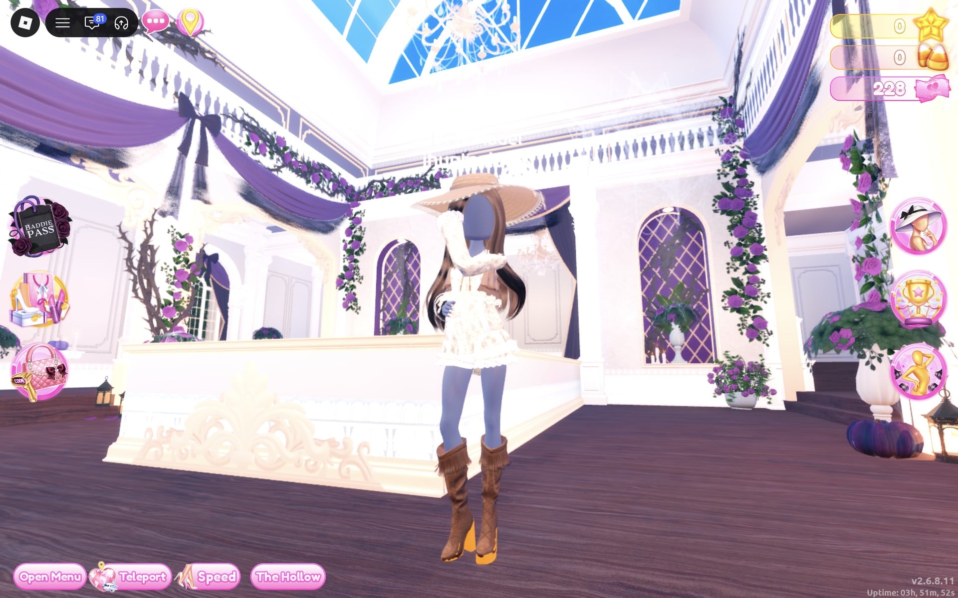 Front view of the prairie boho look on the Freeplay Runway: tan sun hat, cream lace dress, long wavy brown hair, brown fringed boots