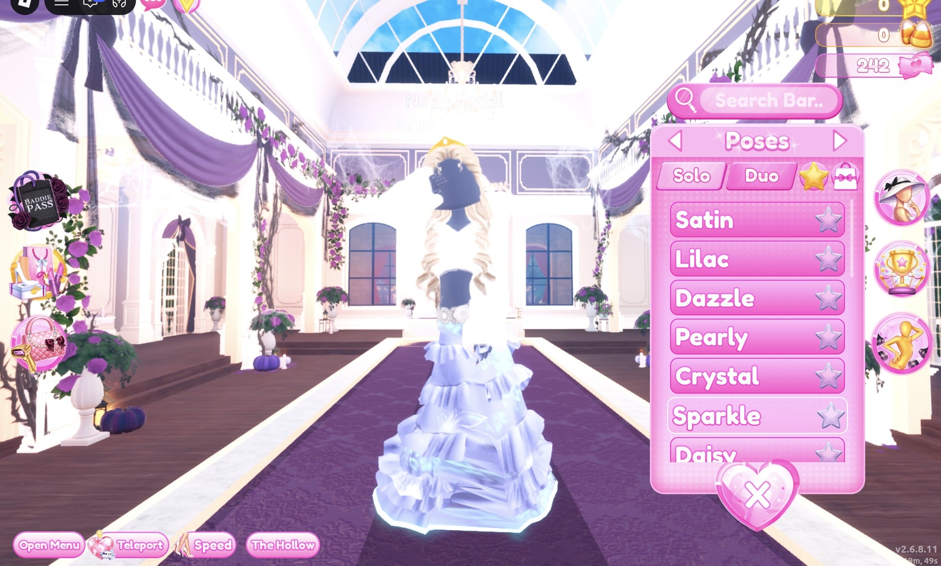 Poses panel on the Solo tab with Sparkle highlighted, character in the pale blue gown on the runway