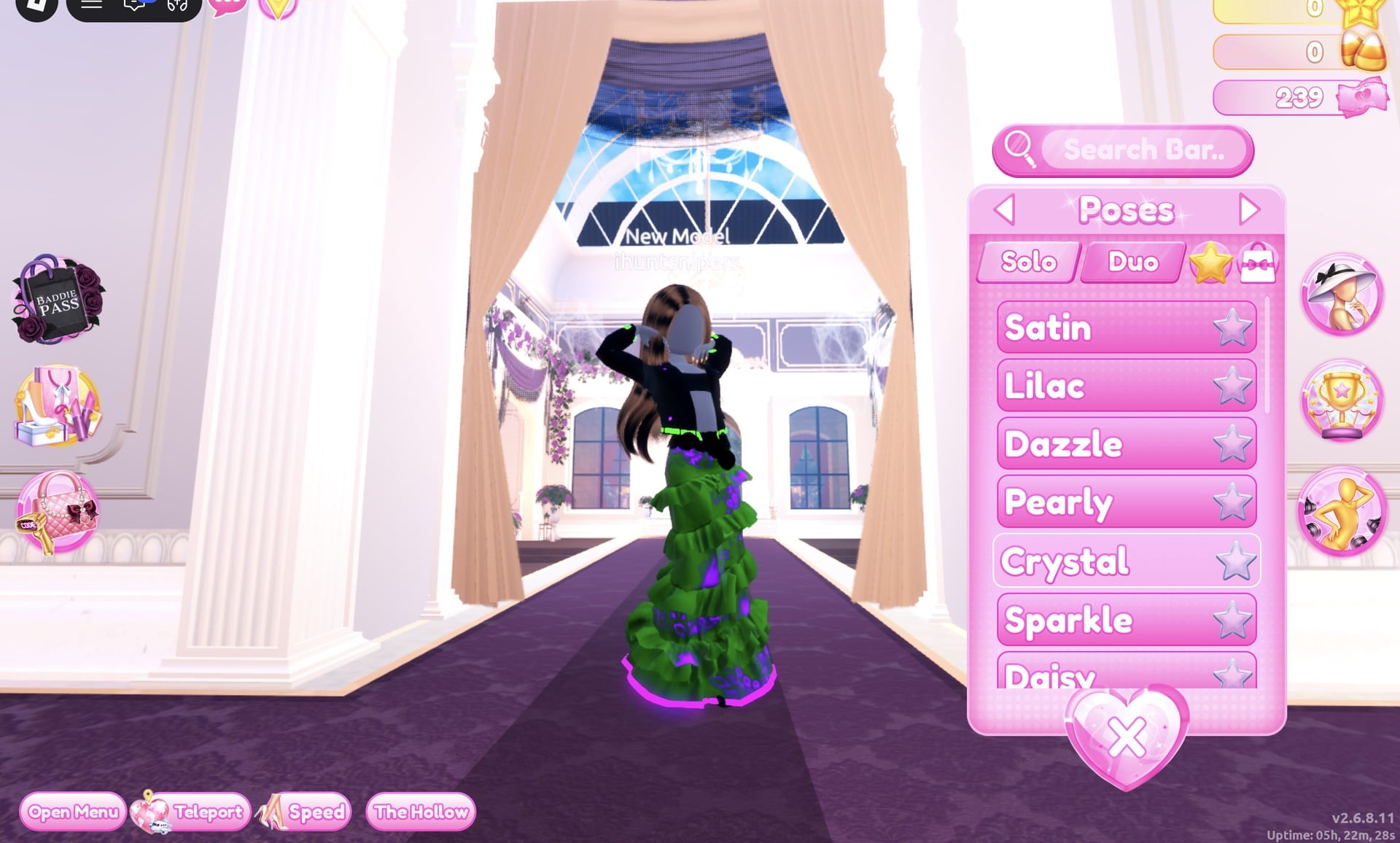 Poses panel on the Solo tab with the character in the Crystal pose, both hands behind the head