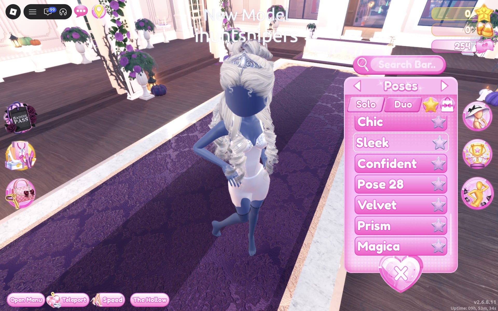 Poses menu on the Solo tab with Sleek in the list, the white look on the Freeplay Runway