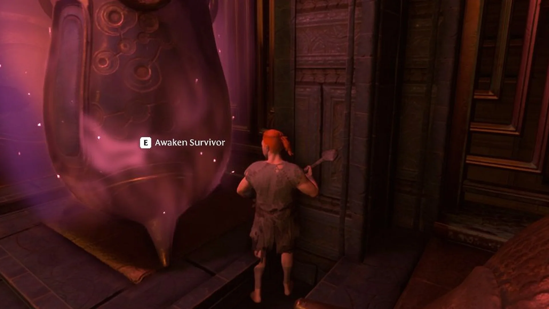 Enshrouded glowing central pod in the ritual chamber showing the 'E Awaken Survivor' prompt