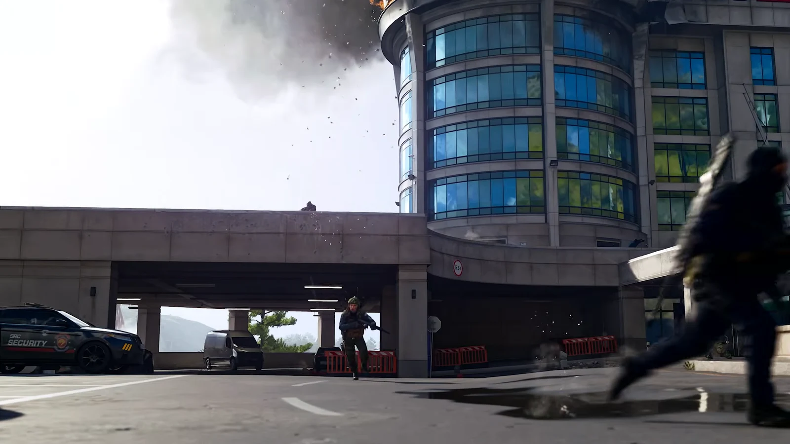 Player dropping toward rooftops in Zodiac during a Warzone match