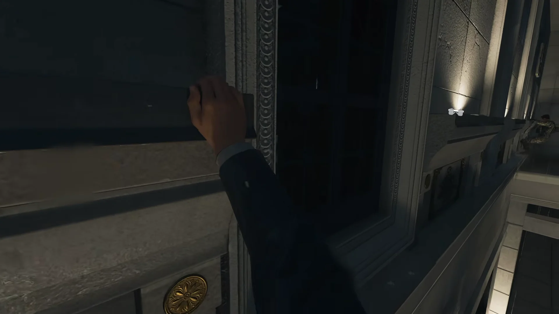 Exterior Ledge Traverse