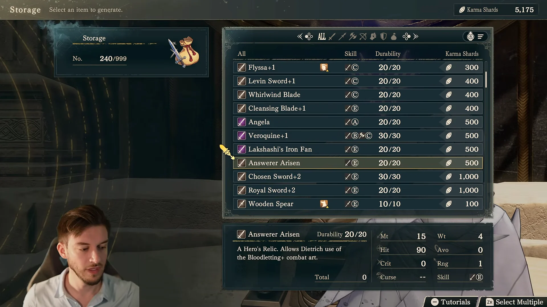 Storage display of duplicable weapons